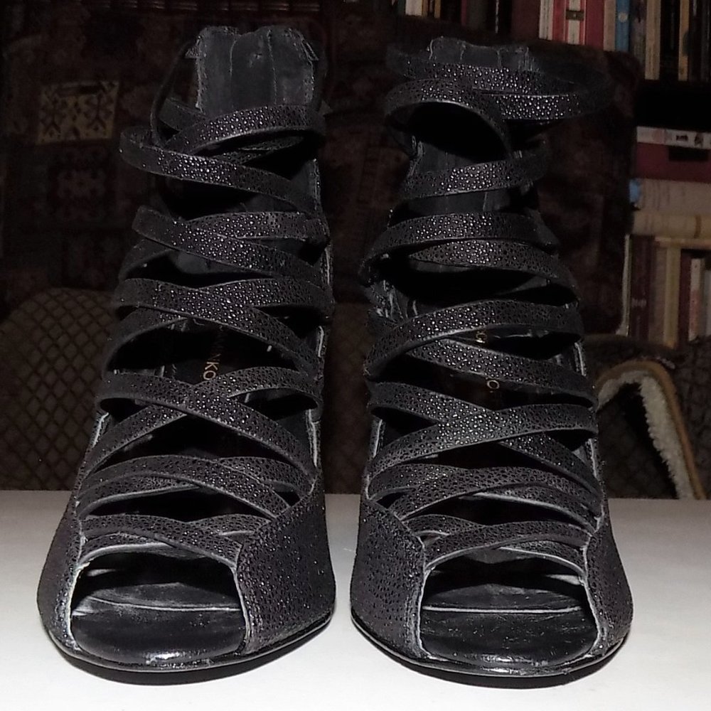 Rebecca Minkhoff textured strappy leather sandals US 7.5M